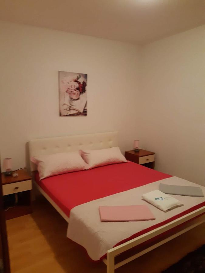 Apartments Lola Biograd Na Moru Ngoại thất bức ảnh