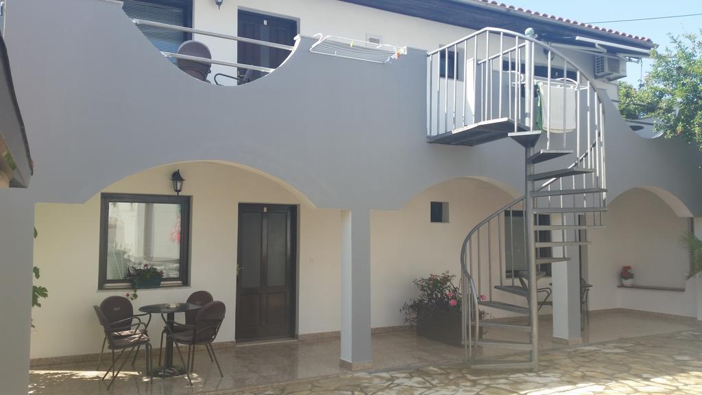Apartments Lola Biograd Na Moru Ngoại thất bức ảnh