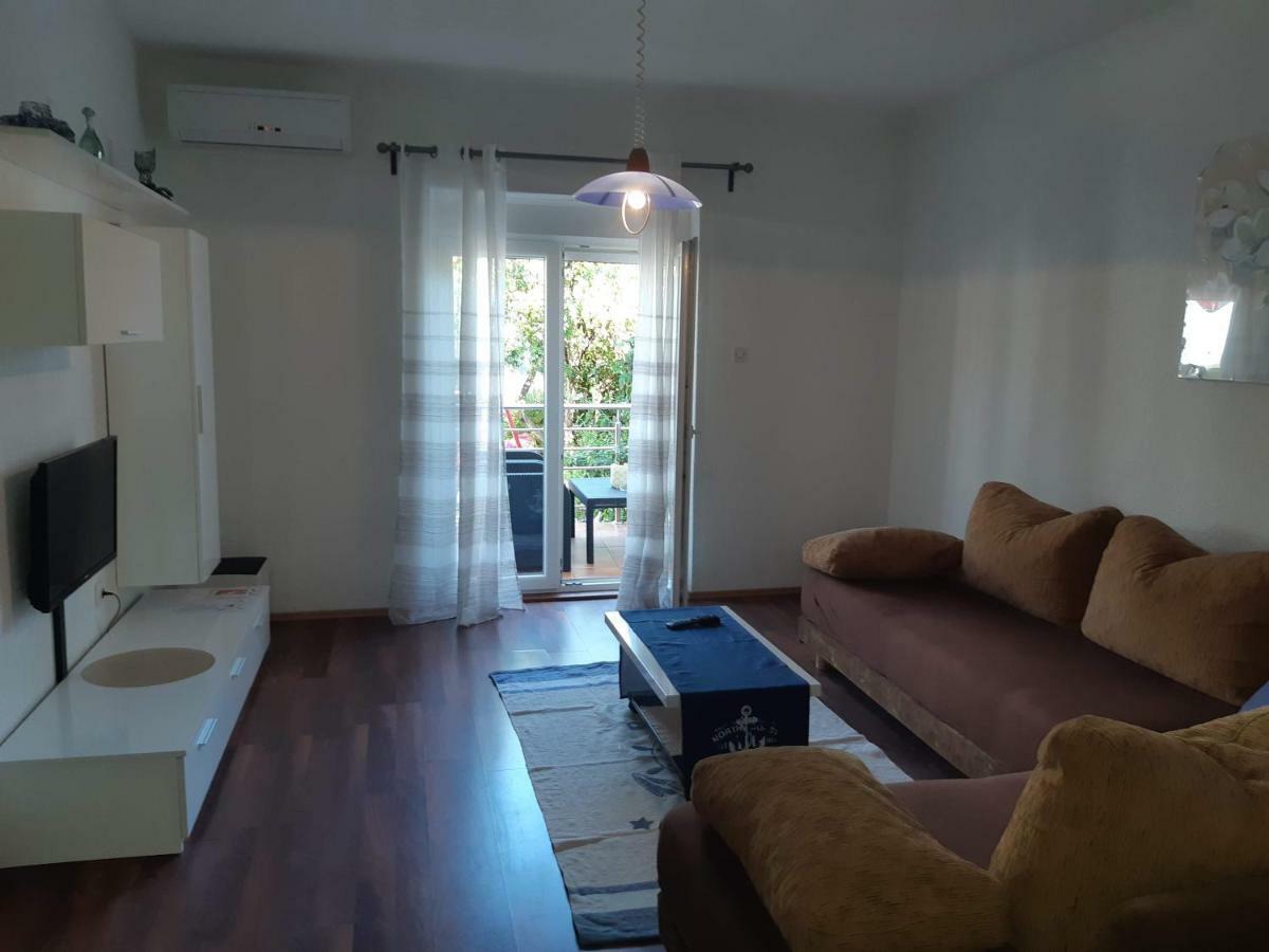 Apartments Lola Biograd Na Moru Ngoại thất bức ảnh