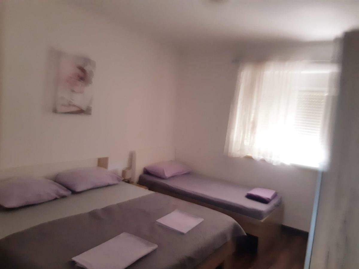 Apartments Lola Biograd Na Moru Ngoại thất bức ảnh
